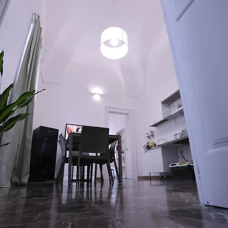 Casa Alessandra Nel Centro Di Con 2 E 2 Bagni Vakantiehuis